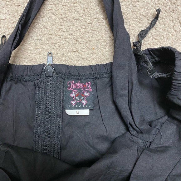 Lucky 13 Vintage Pinup Bombshell Style Tiki Sweetheart Black Halter Top M - Picture 3 of 4